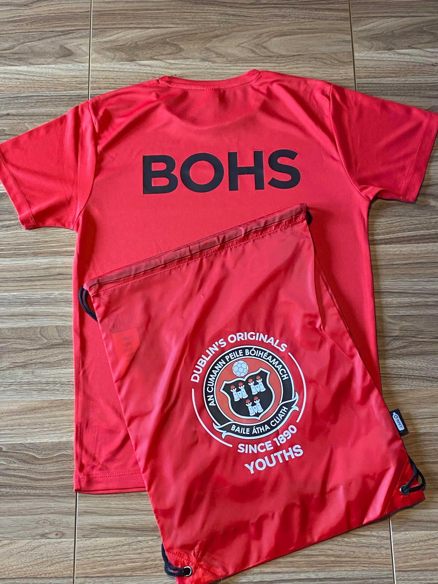 Drawstring Bag and BOHS top